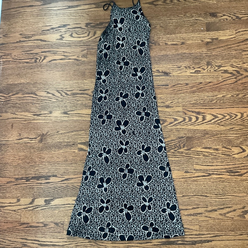 Tower women’s black/white floral maxi dress size M
